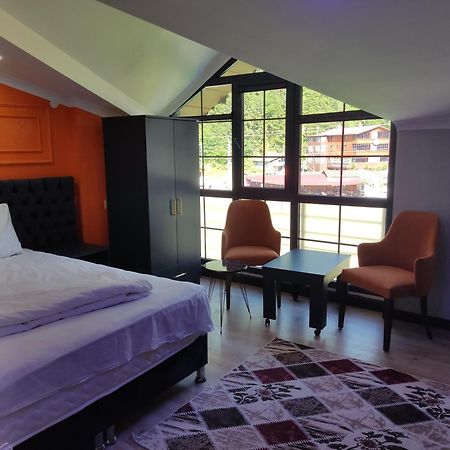 Cennet Suit Otel 우준괼 외부 사진