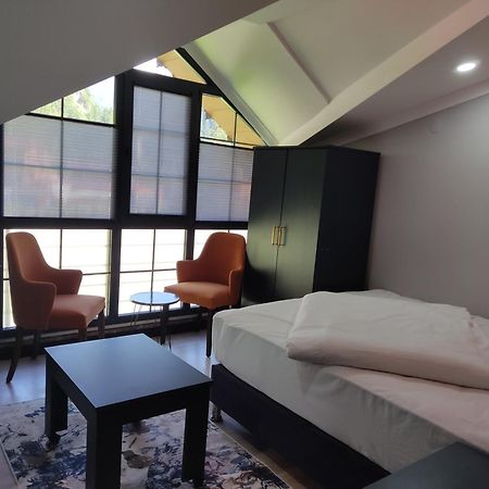 Cennet Suit Otel 우준괼 외부 사진