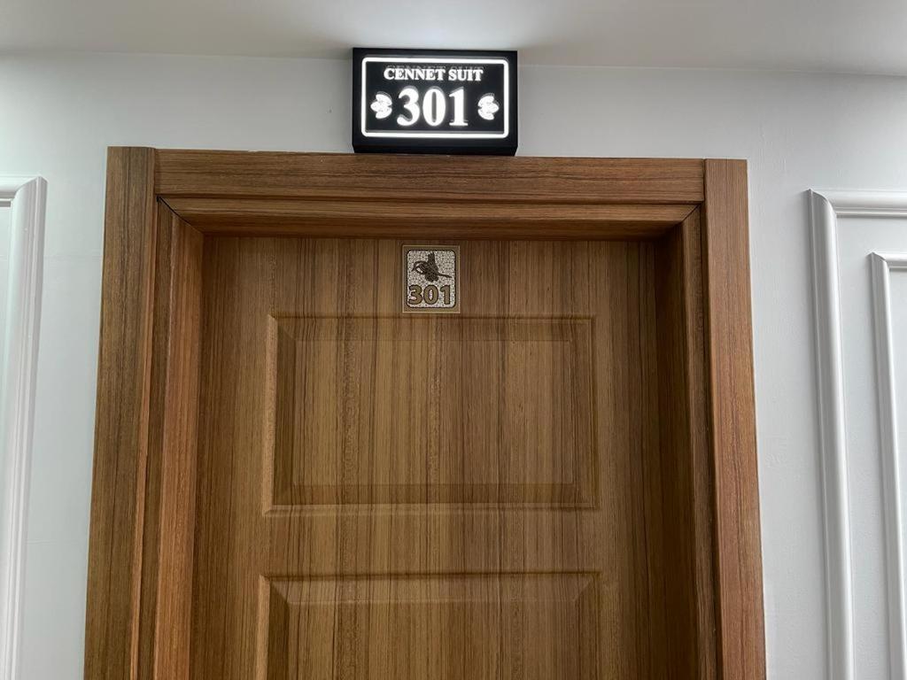 Cennet Suit Otel 우준괼 외부 사진
