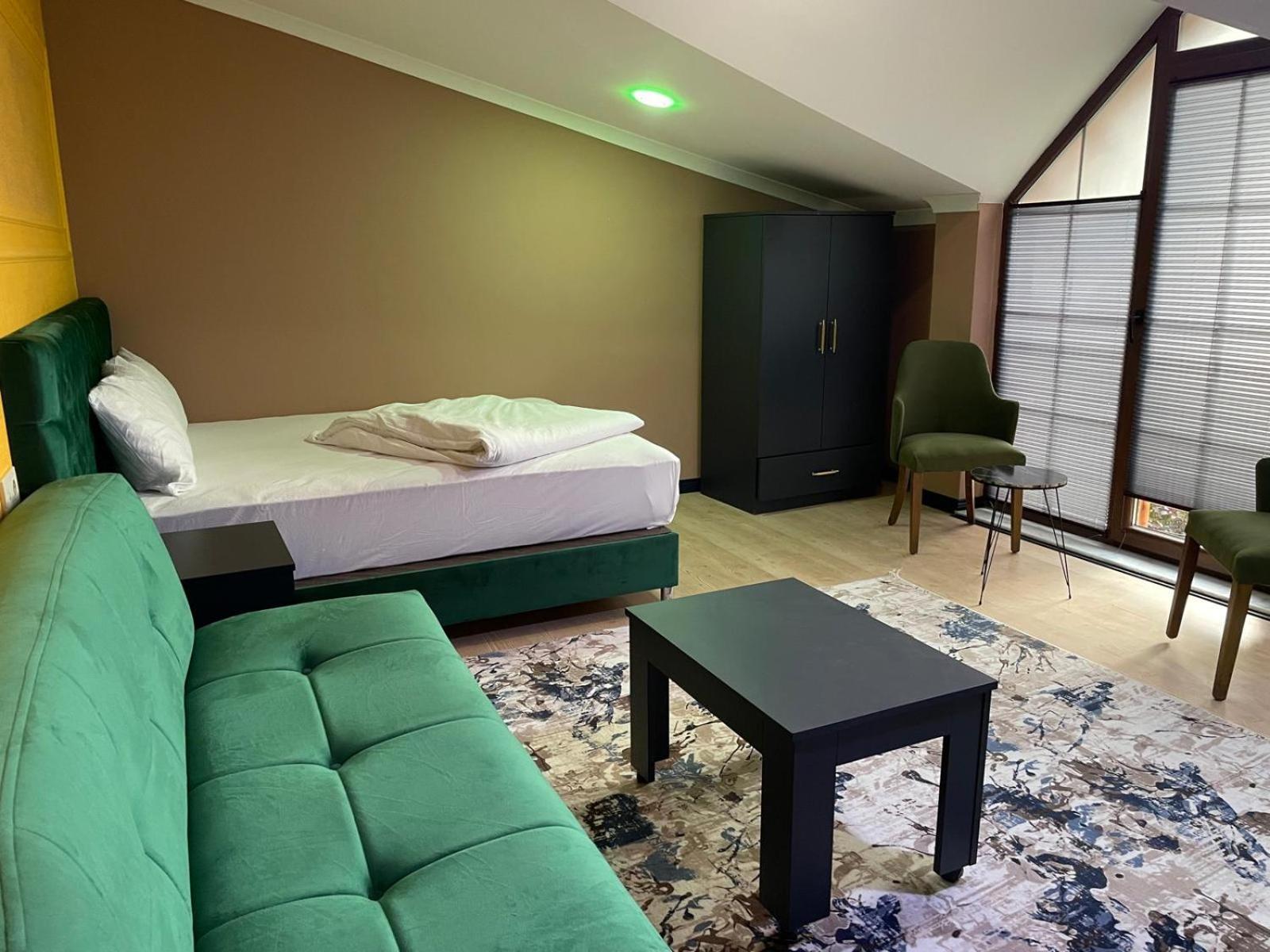 Cennet Suit Otel 우준괼 외부 사진