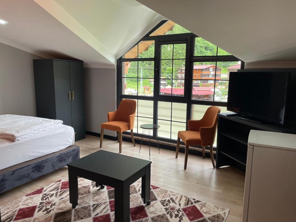 Cennet Suit Otel 우준괼 외부 사진
